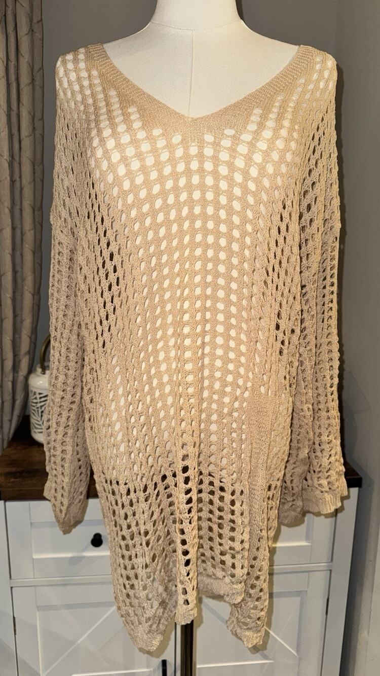 Women's Beige Crochet Knit Beach Cover Up Size M Long Sleeve Boho Tunic NWT